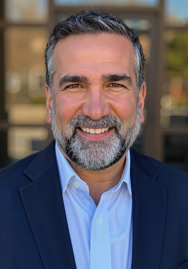 69151c14f3c88a61d4f49e07-HeadshotPro